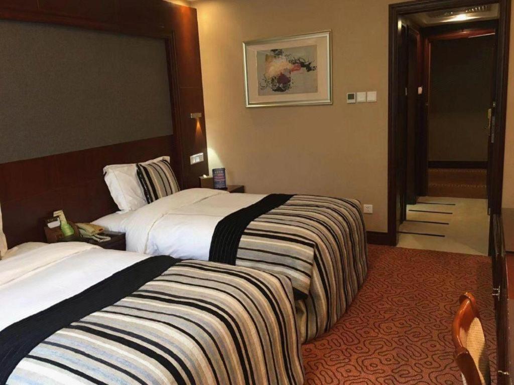 Yantai Golden Gulf Hotel Eksteriør bilde