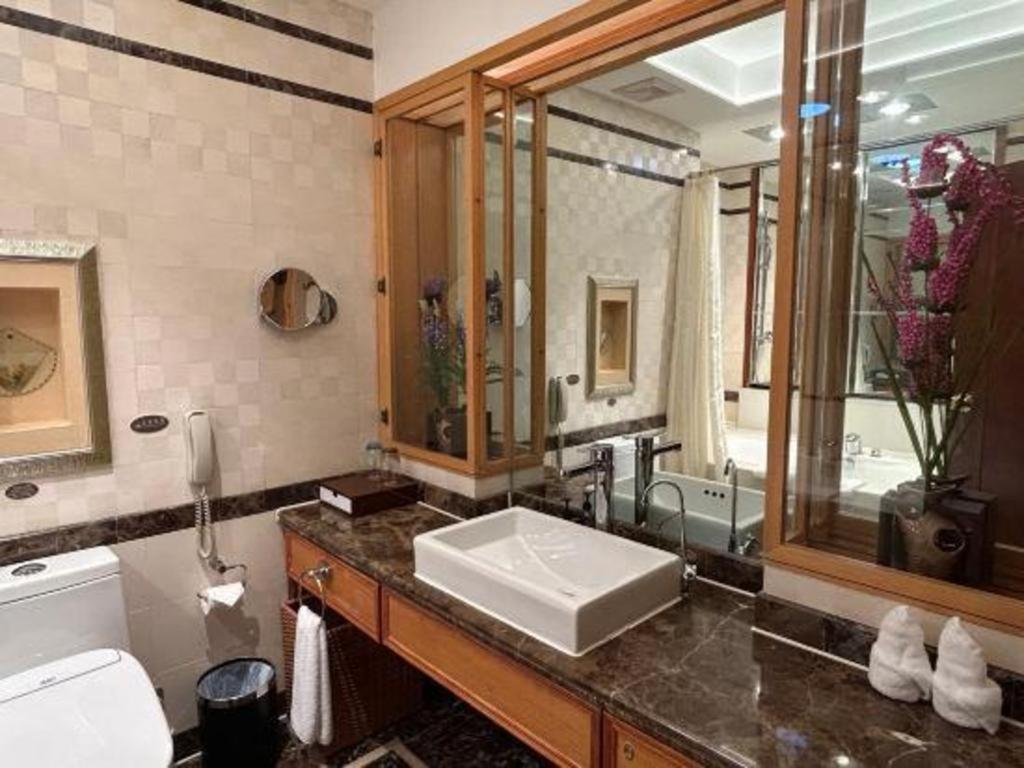 Yantai Golden Gulf Hotel Eksteriør bilde